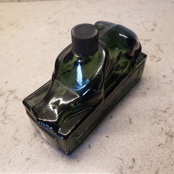 Pair of Avon vintage dark green glass and plastic sitting lions. - Picture 4 of 4